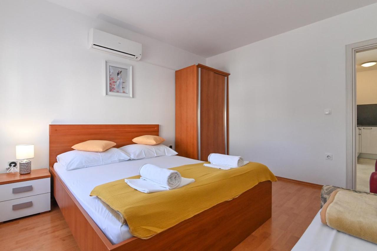 Rooms & Apartments Jadranka Baska  Ngoại thất bức ảnh